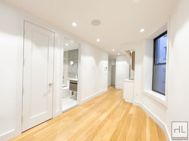 EAST 96 STREET / 2-Bed 1-Bath