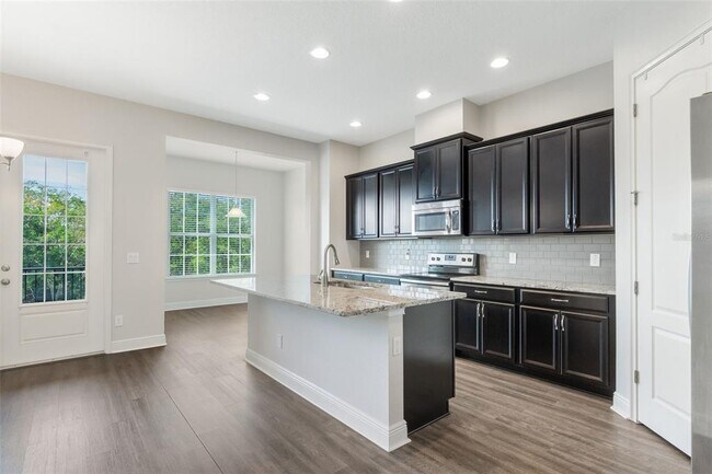 1932 Lobelia Dr in Lake Mary, FL - Foto de edificio - Building Photo