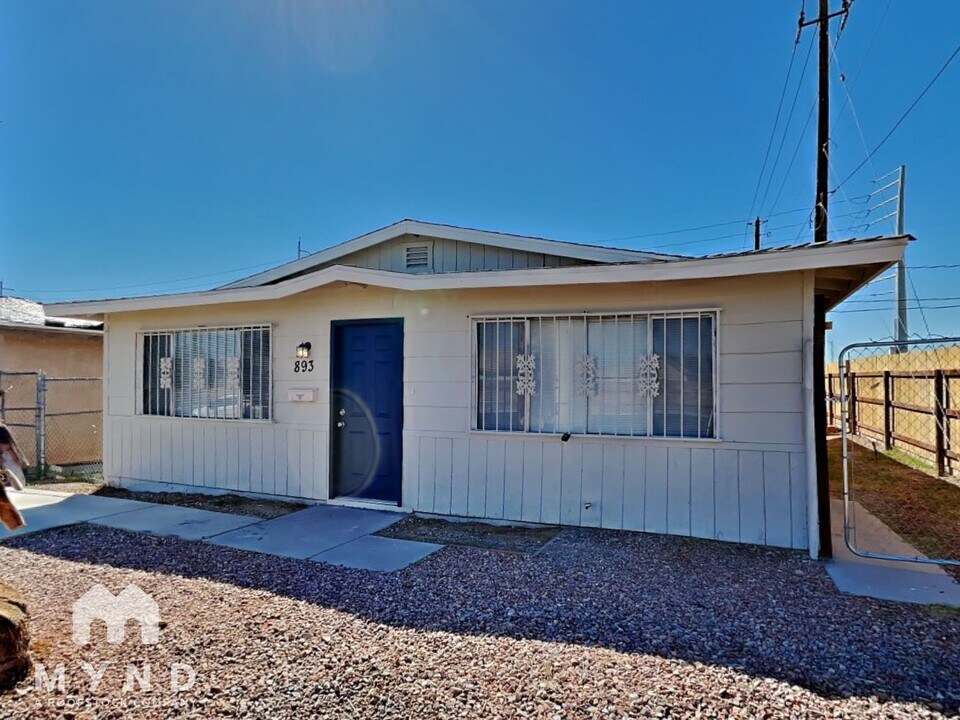 893 W Carey Ave in North Las Vegas, NV - Building Photo