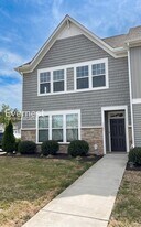 7731 Leeds Castle Ln in New Kent, VA - Building Photo