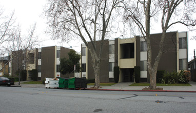 612-618 N 3rd St in San Jose, CA - Foto de edificio - Building Photo