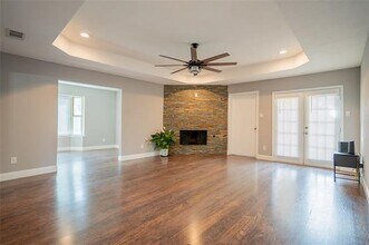 1610 St James Dr in Carrollton, TX - Building Photo - Building Photo