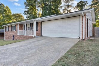 3964 Wedgewood Ln in Douglasville, GA - Building Photo - Building Photo