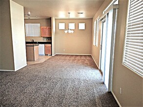 743 Blue Barrel St in Henderson, NV - Building Photo - Building Photo