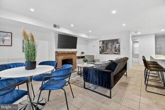 1339 Corcoran St NW in Washington, DC - Building Photo - Building Photo