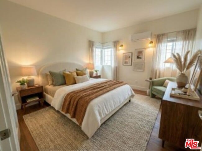 1000 S Sherbourne Dr in Los Angeles, CA - Building Photo - Building Photo