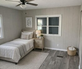 1250 Lakeview Dr in DeLand, FL - Building Photo - Building Photo