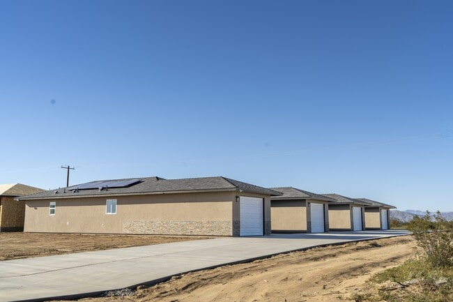 6211 Poppy Blvd in California City, CA - Building Photo - Building Photo