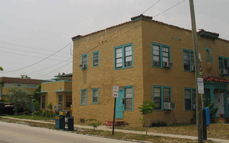 2000 Monroe St Apartments