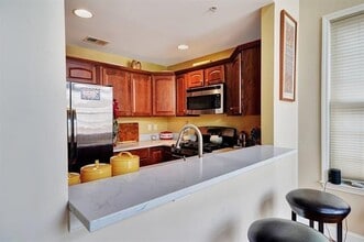 131 Abbie Ct in Guttenberg, NJ - Building Photo - Building Photo