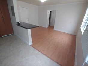 7928 Harding Ave, Unit 8 in Miami, FL - Building Photo - Building Photo