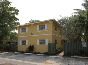 1400-1410 NE 10th Ave in Fort Lauderdale, FL - Building Photo - Building Photo