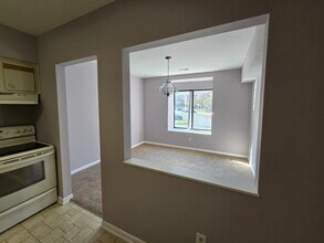3 Mullingar Ct, Unit 201 in Timonium, MD - Building Photo - Building Photo