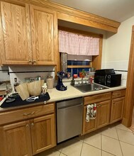 16 S Russell St, Unit A in Boston, MA - Foto de edificio - Building Photo