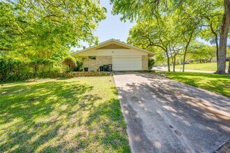 405 Westbrook Dr in Austin, TX - Building Photo - Building Photo