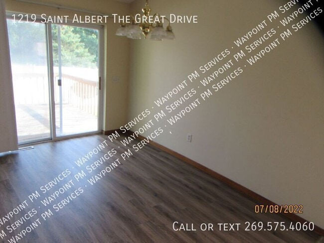 1219 Saint Albert the Great Drive in Sun Prairie, WI - Building Photo - Building Photo