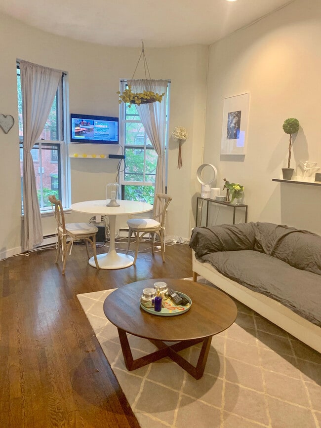 233 W Canton St, Unit 2