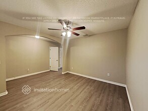 35859 Jenny Lynne Cir in Zephyrhills, FL - Foto de edificio - Building Photo