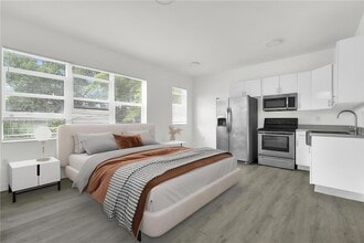 402 NW 12th Ave, Unit 210 in Miami, FL - Building Photo - Building Photo