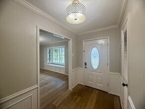 5019 Oak Forest Dr in Houston, TX - Building Photo - Building Photo