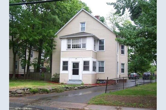 91-93 Larrabee St, Unit 93 Larrabee in East Hartford, CT - Building Photo - Building Photo