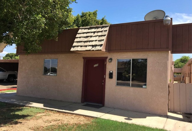 Montecito Apartments in Brawley, CA - Building Photo - Building Photo