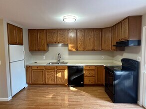 398 NW 183rd Ave in Beaverton, OR - Building Photo - Building Photo