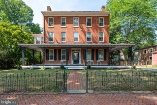 308 S Church St in West Chester, PA - Building Photo