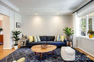 719 Gallatin St NW in Washington, DC - Building Photo - Building Photo