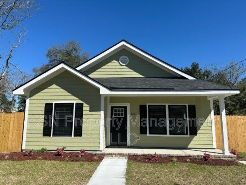 2204 Iowa St in Savannah, GA - Building Photo
