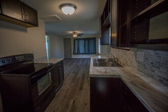 117 Cherry St in Houghton Lake, MI - Building Photo - Building Photo