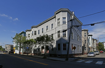 357 Prospect Street in Cambridge, MA - Foto de edificio - Building Photo