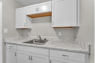 The Bunkers at Oak Ridge in Oak Ridge, TN - Building Photo - Building Photo