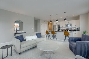 Sundance Omaha in Elkhorn, NE - Building Photo