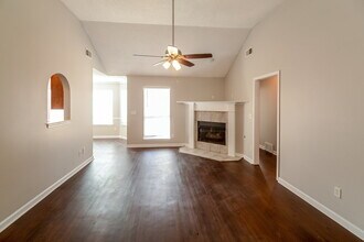 9807 Pigeon Roost Park Cir in Olive Branch, MS - Building Photo - Building Photo