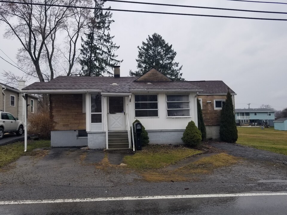 303 Nees Ave in Johnstown, PA - Foto de edificio