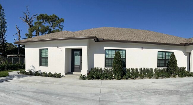 property at 2571 Gulfstream Rd