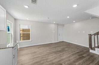 6309 Sandra St-Unit -B in Houston, TX - Building Photo - Building Photo