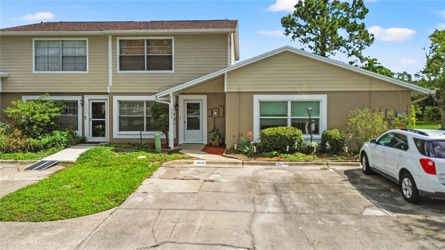 15636 Morning Dr in Lutz, FL - Building Photo - Building Photo