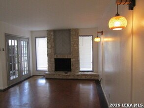 3843 Barrington St in San Antonio, TX - Building Photo - Building Photo