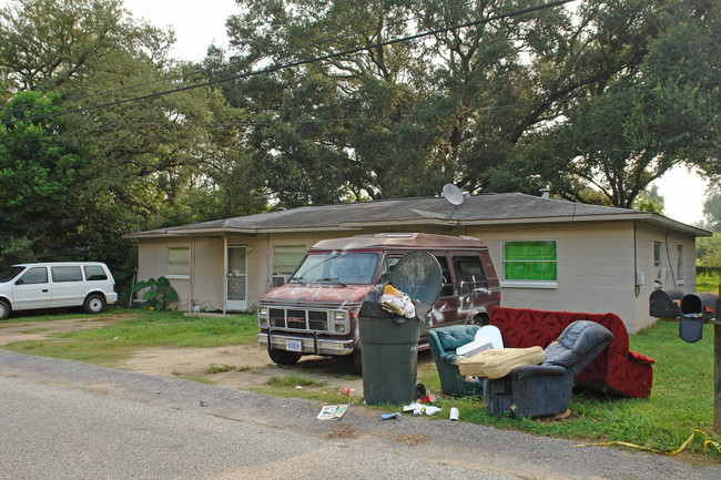 1702 Z St in Pensacola, FL - Building Photo - Building Photo