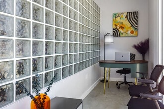 4507 E Martin Luther King Jr Blvd in Austin, TX - Building Photo - Building Photo
