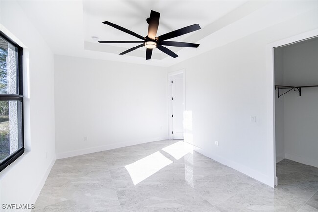 property at 926-926 Countess Ave