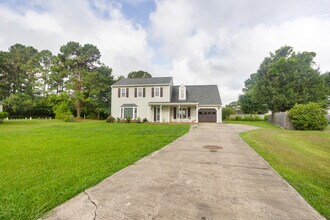306 Kyle Dr in Havelock, NC - Building Photo - Building Photo