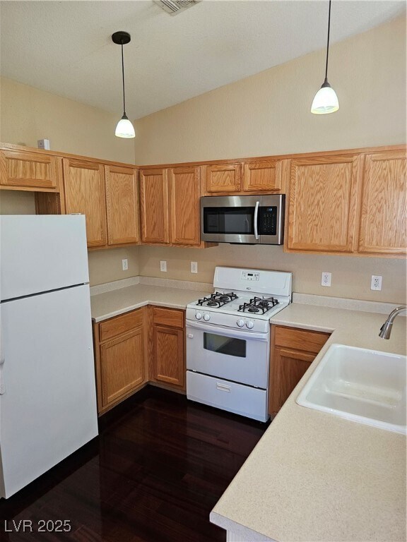 5492 E Jackpot Winner Ln in Las Vegas, NV - Building Photo - Building Photo