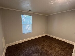 1712 N Clay Ave in Springfield, MO - Building Photo - Building Photo