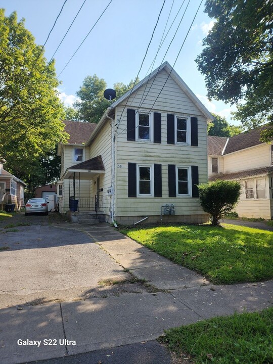 56 Orchard St in Auburn, NY - Building Photo