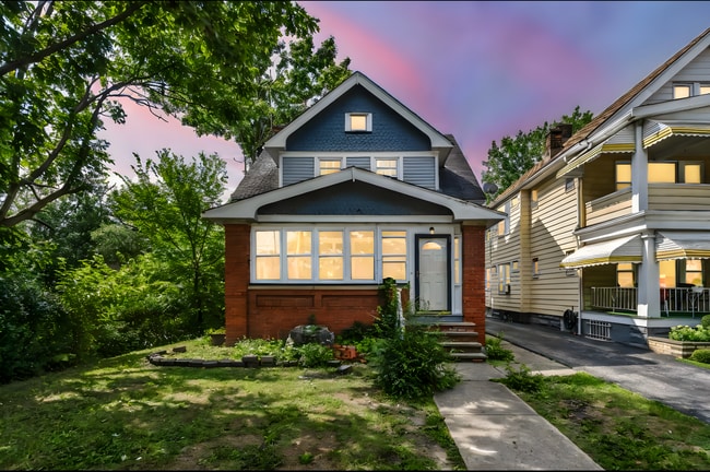 property at 13016 Beachwood Ave