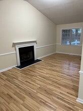 113 Cherrington Ct in Spring Hope, NC - Foto de edificio - Building Photo
