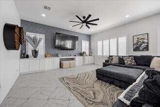 750 Vortex Ave in Henderson, NV - Building Photo - Building Photo